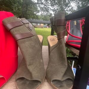 Olive Green Peep Toe Heeled Boots